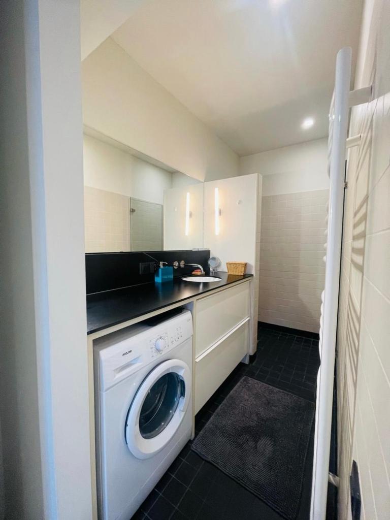 Down Town Penthouse With Private Parking Bruxelas Exterior foto